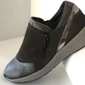 Easy Sprit Shoes leather walkers NWT side zip